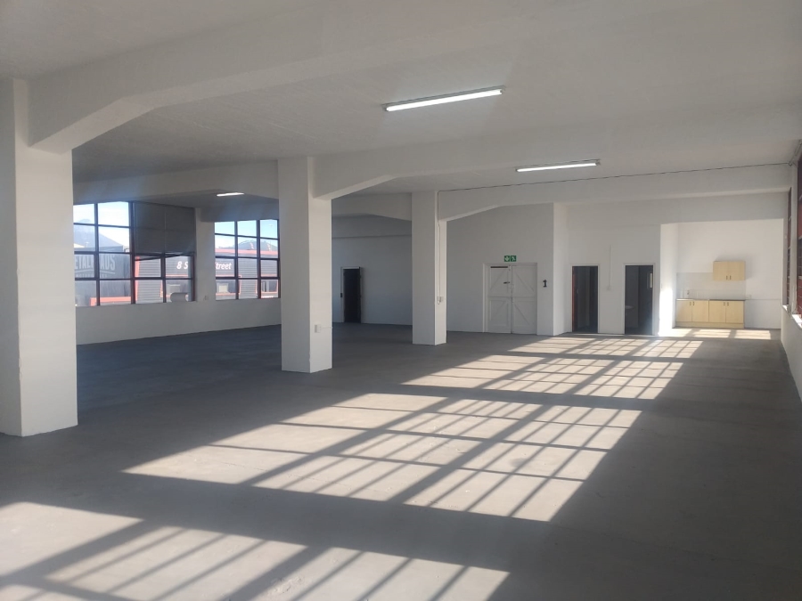 To Let Commercial Property for Rent in Paarden Eiland Western Cape